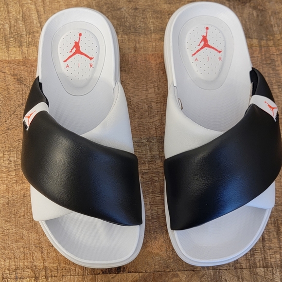 Women's Size 9 Jordan Sophia Slide Slippers 'Black/Off White' (DO8863-100) - Picture 14 of 16